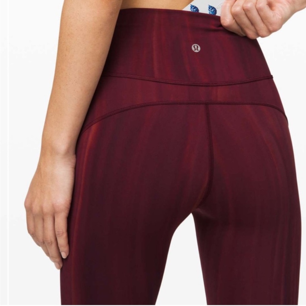 lululemon In Movement Tight 25” *Spray Dye Everlux  Size 4